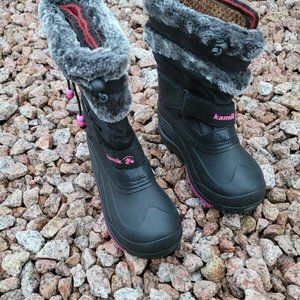 Kami Waterproof Winter Girl Boots Size 2 Black/Pink